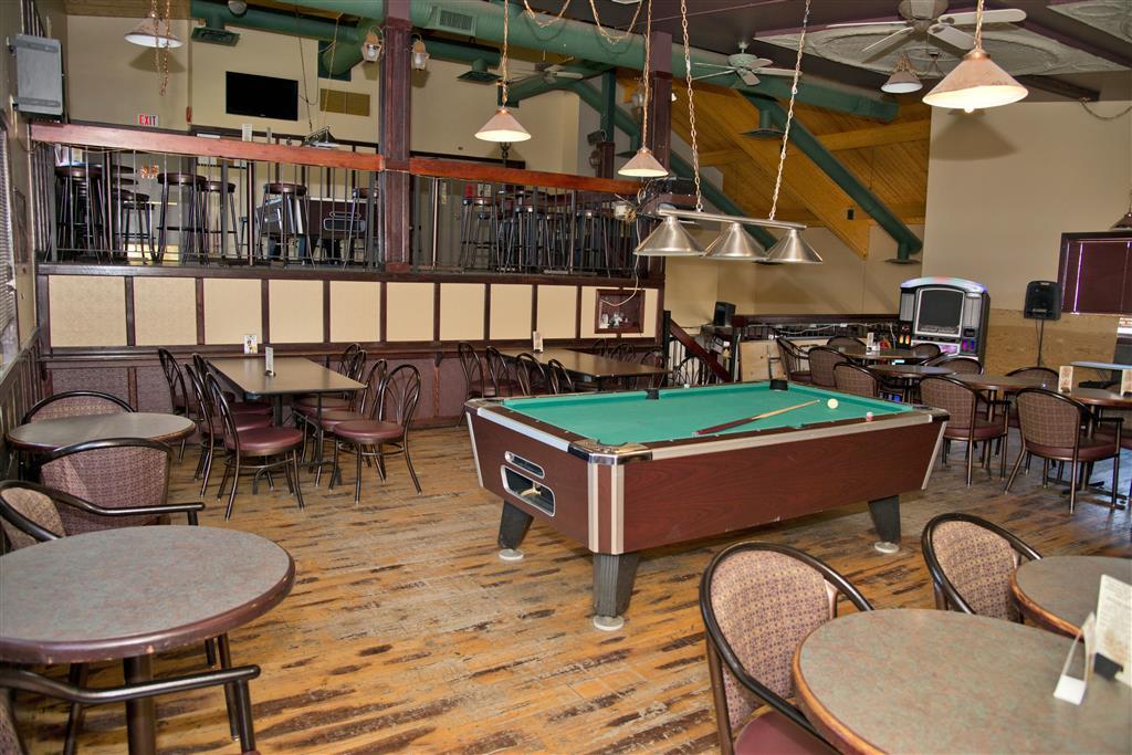 Canadas Best Value Inn Whitecourt Restoran gambar