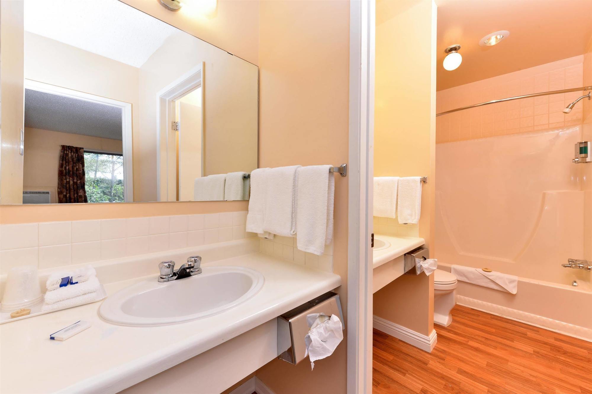 Canadas Best Value Inn Whitecourt Luaran gambar