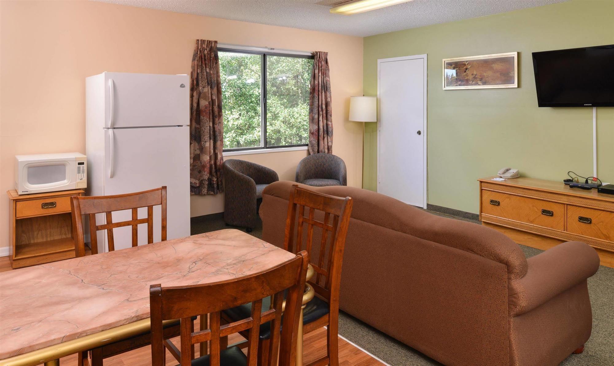 Canadas Best Value Inn Whitecourt Luaran gambar